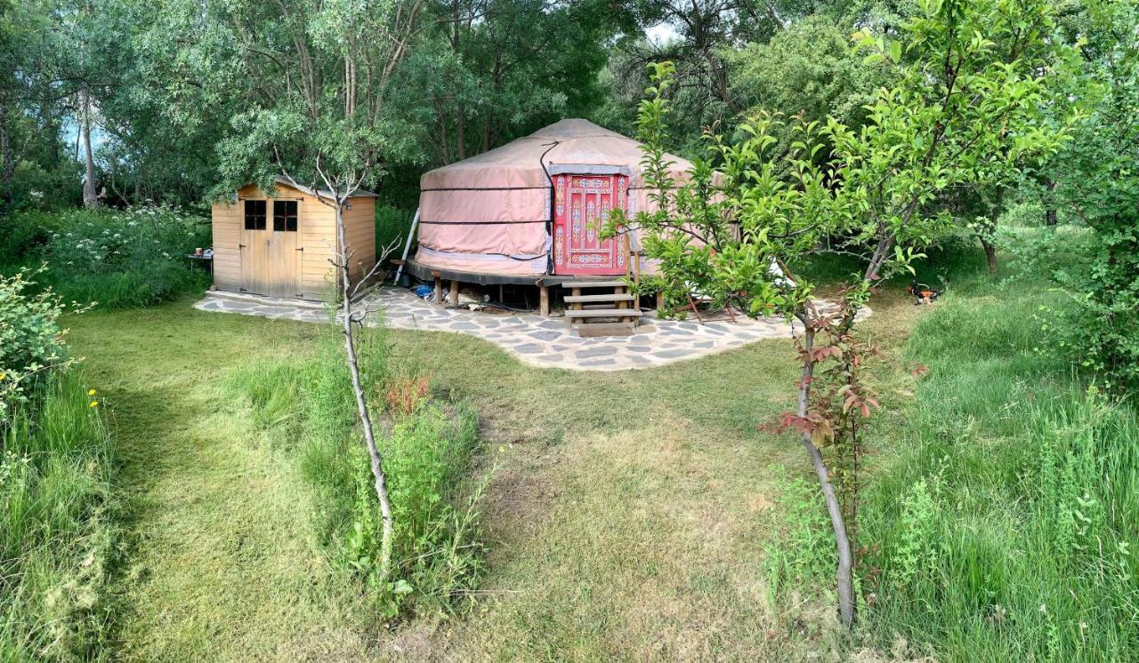 Вилла La Yurta De Gaia Сан-Лоренсо-де-Эль-Эскориаль Экстерьер фото