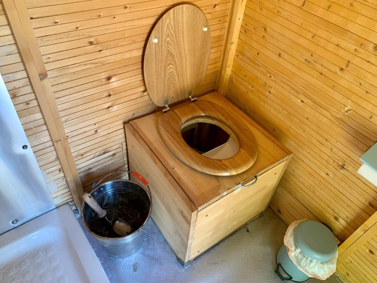 Вилла La Yurta De Gaia Сан-Лоренсо-де-Эль-Эскориаль Экстерьер фото